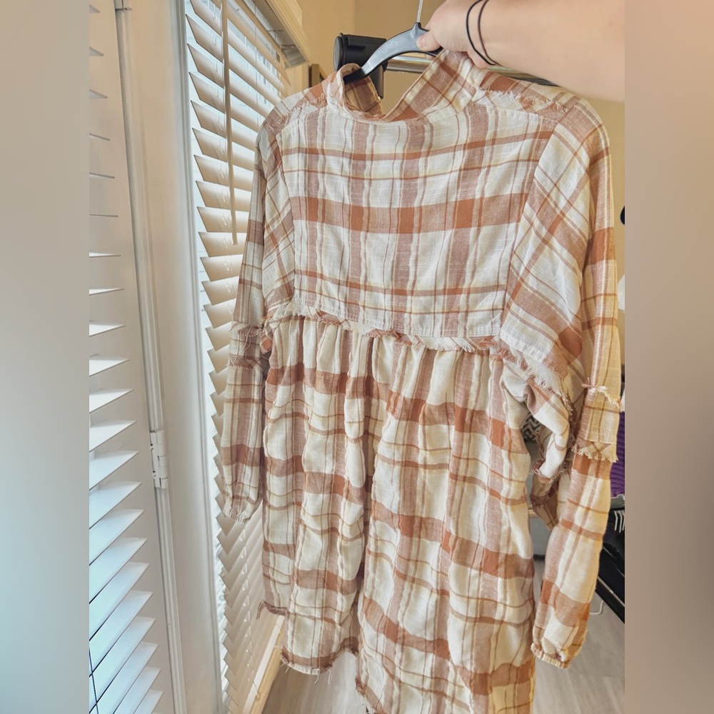 Plaid Ruffle Blouse - Picture 3 of 3